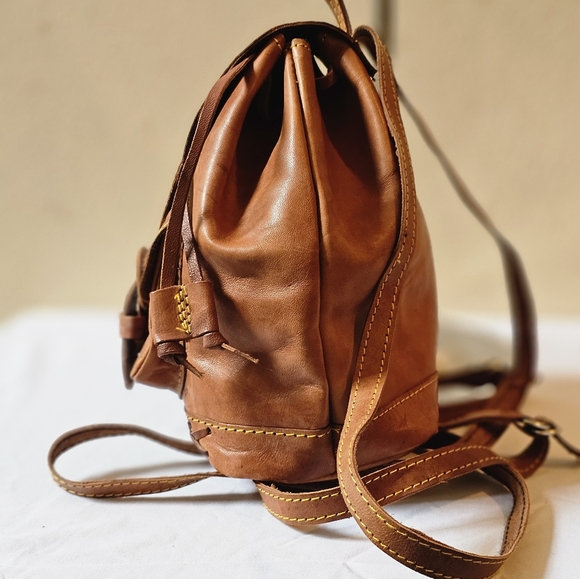Vintage GENUINE leather backpack - Picture 6 of 12